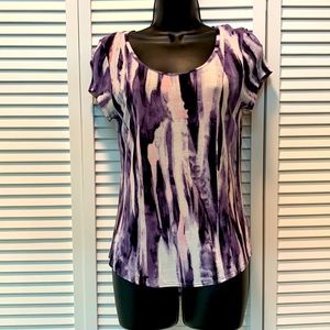 Simply Vera cap sleeve tee - size PM.  EUC from smoke- free home.